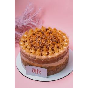 Bolo gelado da MANU( DOCE DE LEITE CROCANTE COM MOUSSE DE DOCE DE LEITE) SERVE 20 FATIAS