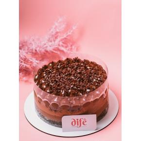 Bolo gelado  naked MOUSSE DE CHOCOLATE COM CHOCOLATE  serve de 10 fatias