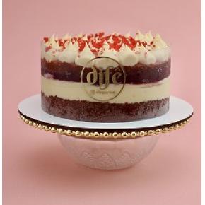 Bolo gelado RED VELVET COM NINHO E FRUTAS VERMELHAS - Serve 20 fatias