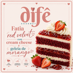 FATIA RED VELVET COM CREAM CHEESSE E GELEIA DE MORANGO